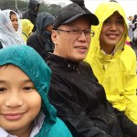 LOOK: Big Stars Attend Papal Mass At Luneta Park